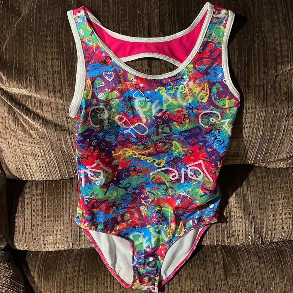 Gymnastics play wear
